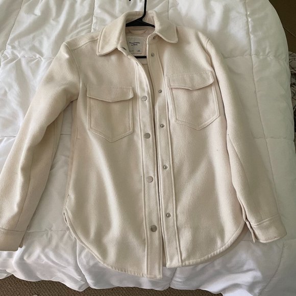 Abercrombie & Fitch Jackets & Blazers - Small Cream Shacket from Abercrombie & Fitch